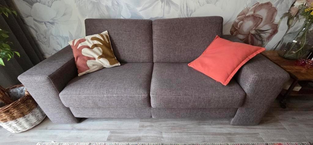 Tweezitsbank, zo goed als nieuw