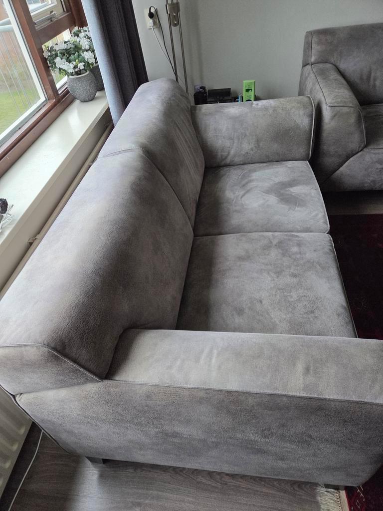Mooie grijze bankstel- 2 en 3 zits