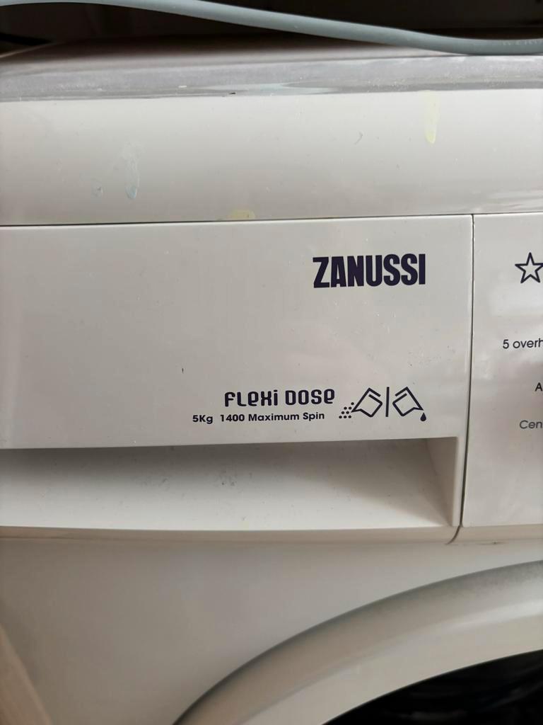 ZANUSSI wasmachine gratis op te halen in Zwolle