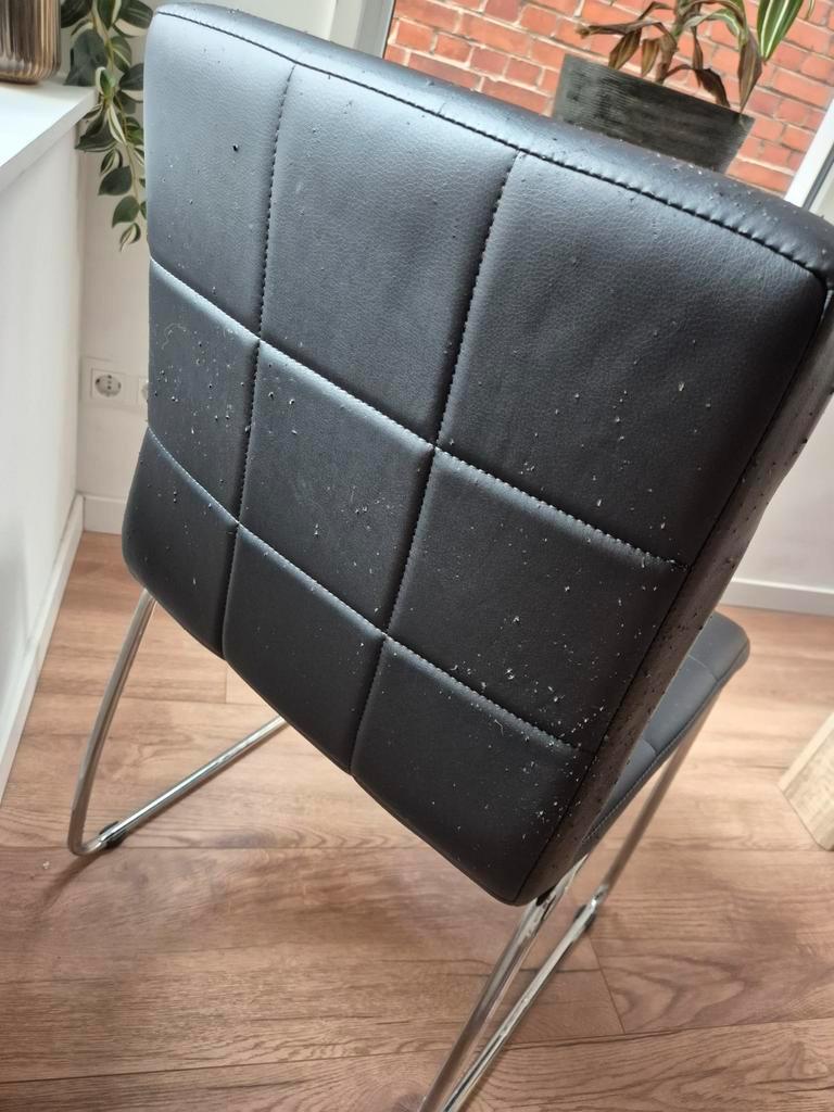 Eettafel + 4 stoelen - gratis af te halen