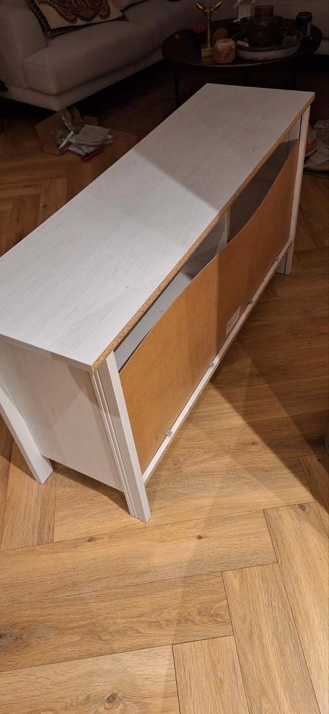 Mooi TV meubel - Zo goed als nieuw!