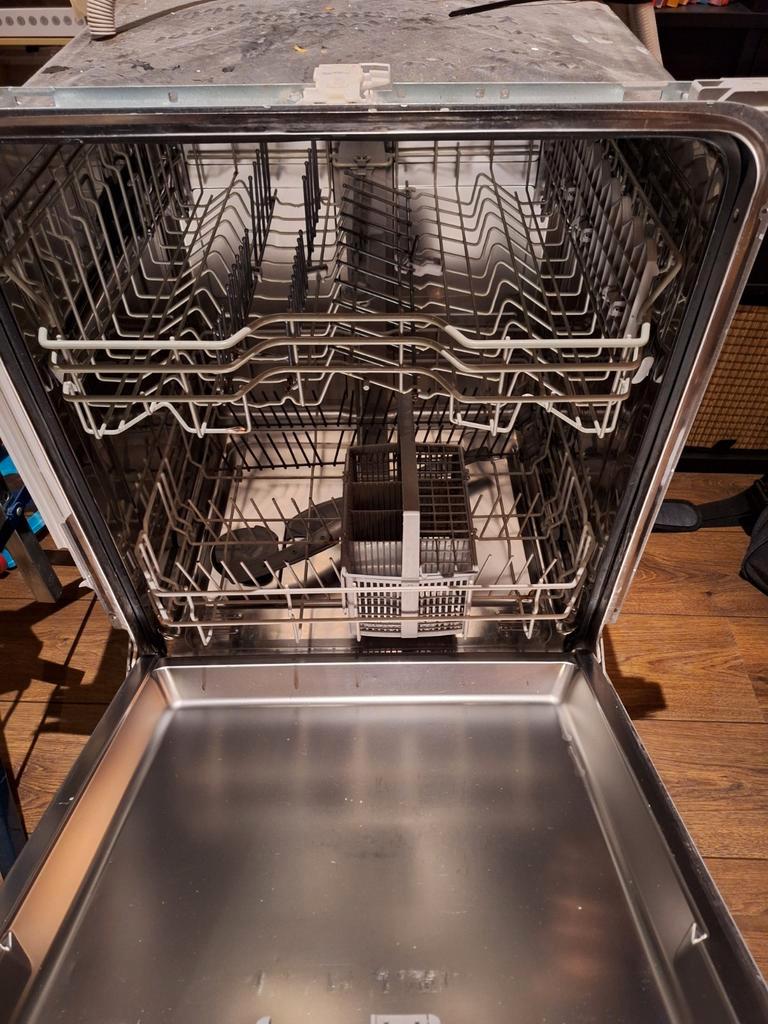 Goedwerkende bosch vaatwasser Gratis!