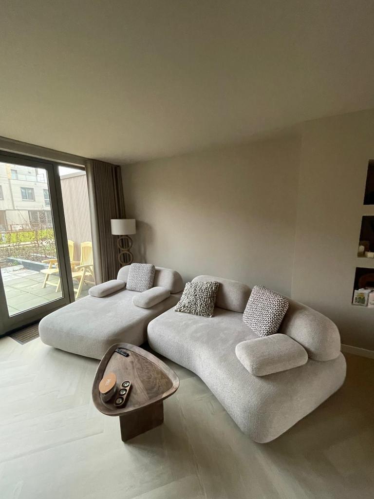 Gratis afhalen- Lounge element van organische Japandi bank