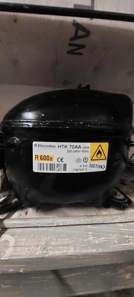 Gratis af te halen Zanussi tafelmodel vriezer.