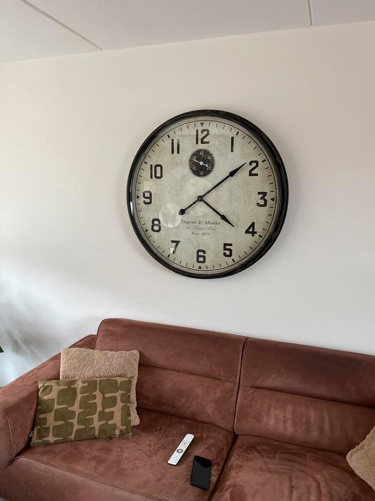 Grote Wandklok GRATIS