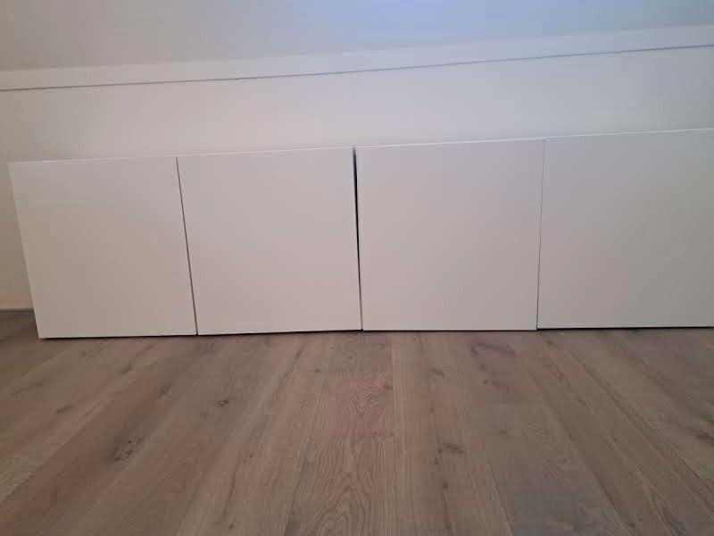 gratis twee witte Ikea kasten