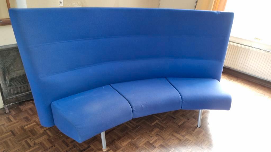 2 Grote Blauwe Auping Banken - Showroommodel