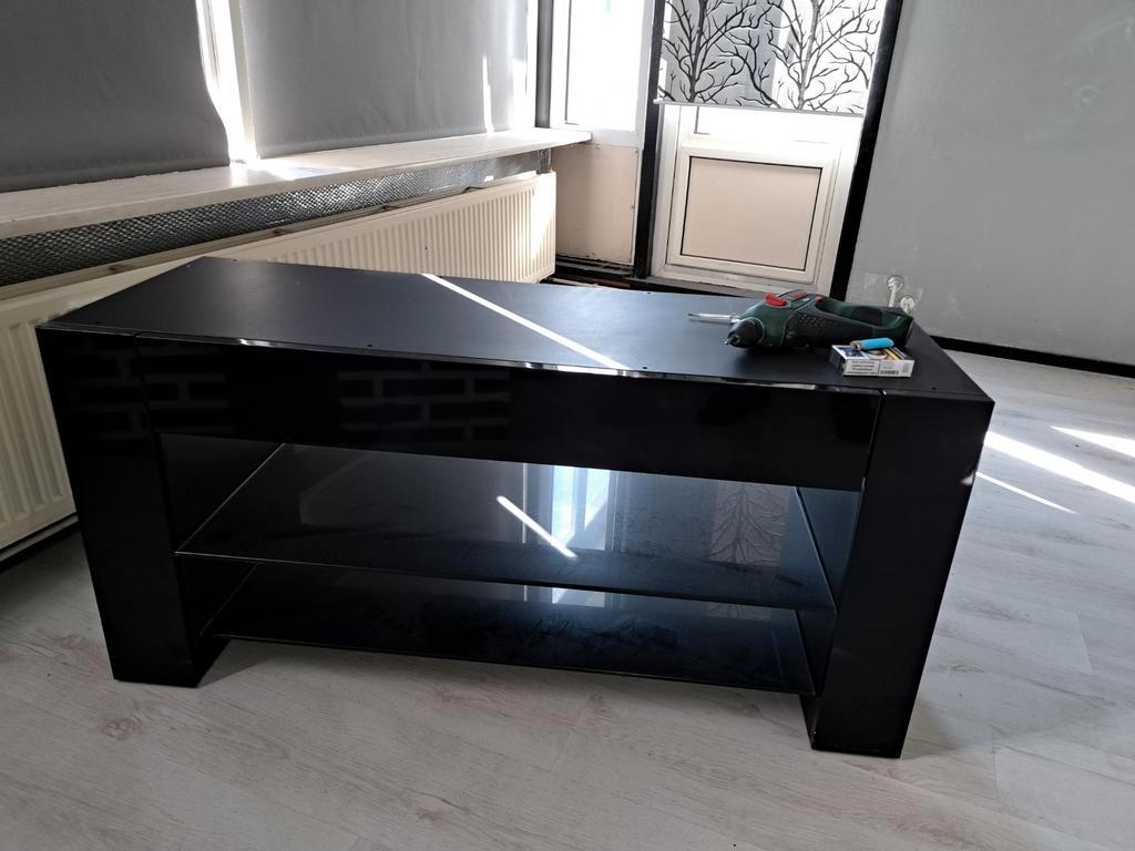 Tv tafel per vandaag gratis ophalen