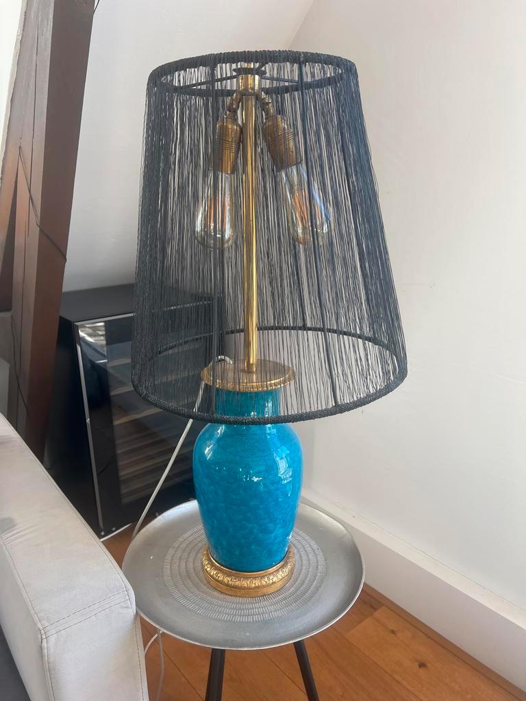 Pick-Up Today! Stijlvolle blauwe tafellamp met zwarte kap