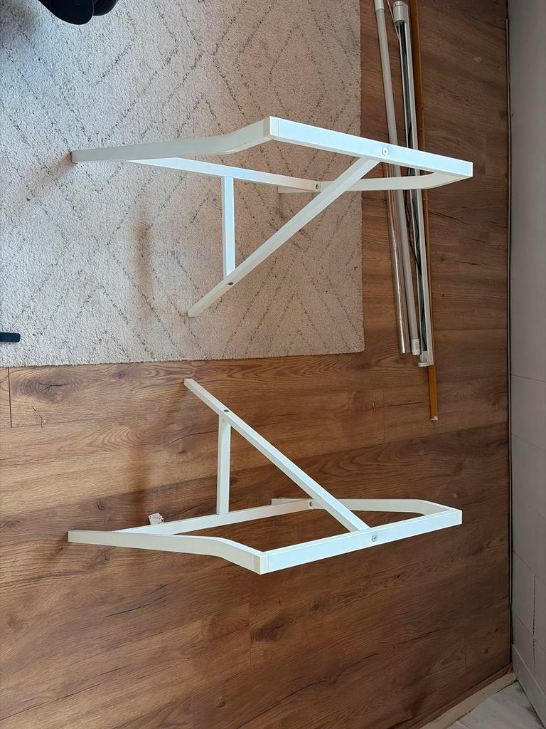 Gratis IKEA Staanders - Perfect voor DIY projecten!