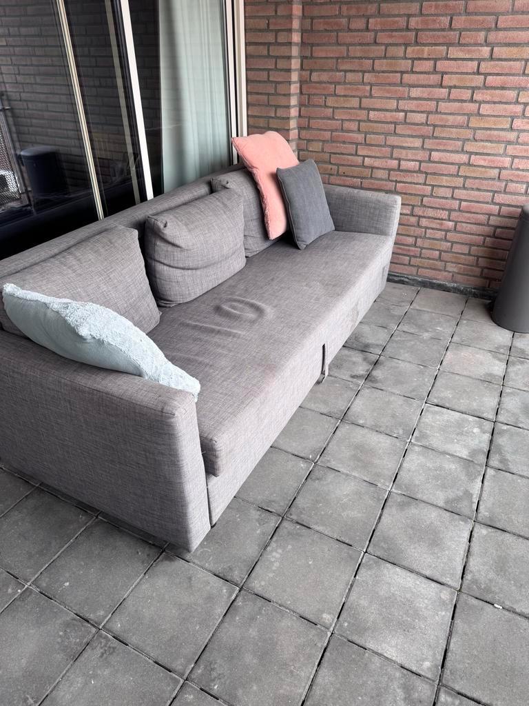 **GRATIS**Bank, uitklapbaar tot slaapbank