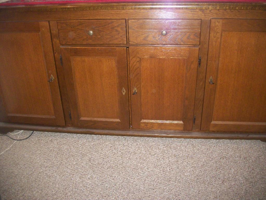 donker eikendressior