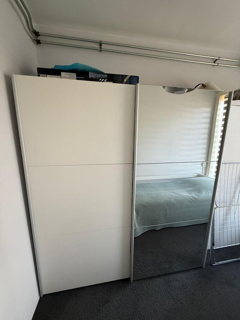 Jysk Kledingkast - 188x200x60 cm