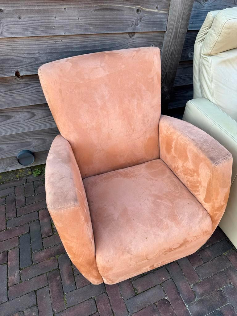 Oranje stoelen - 2 stuks - Gratis af te halen