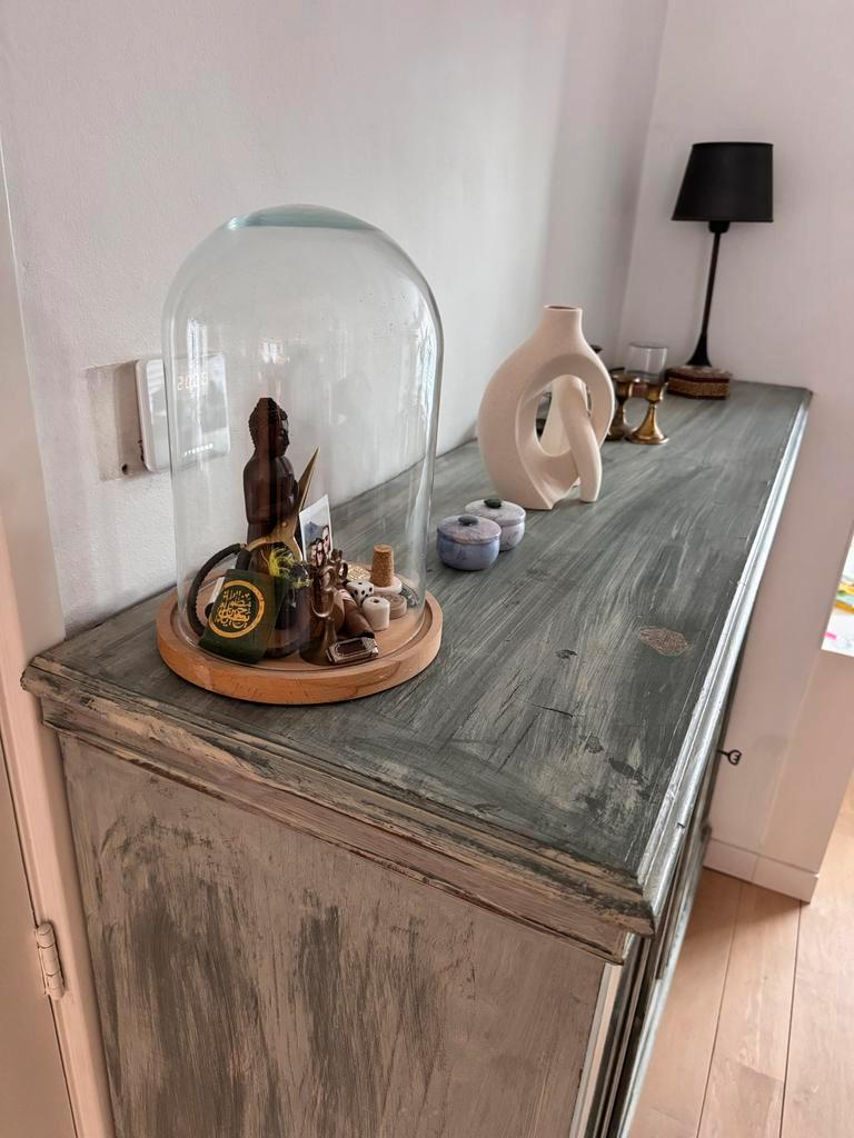 Vintage Kast / TV Kast met Glasdeuren