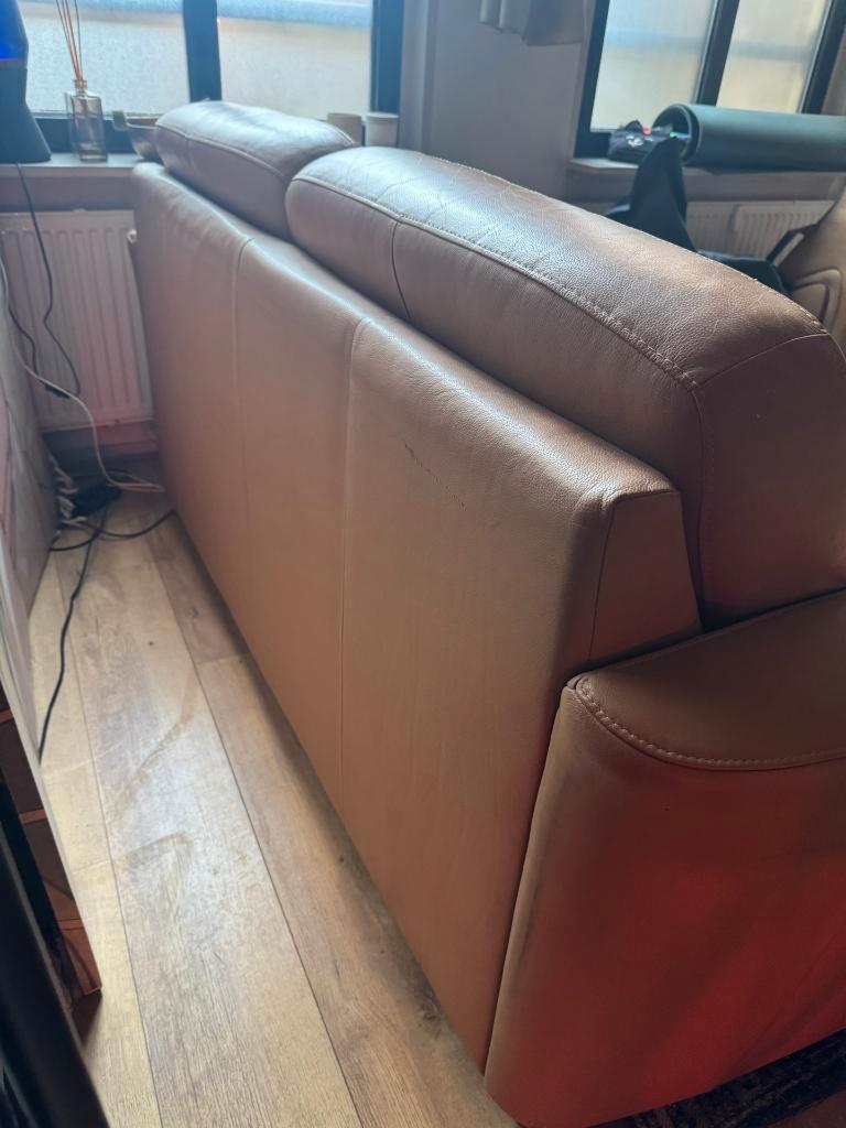 Okergele lederen 2.5 zits bank