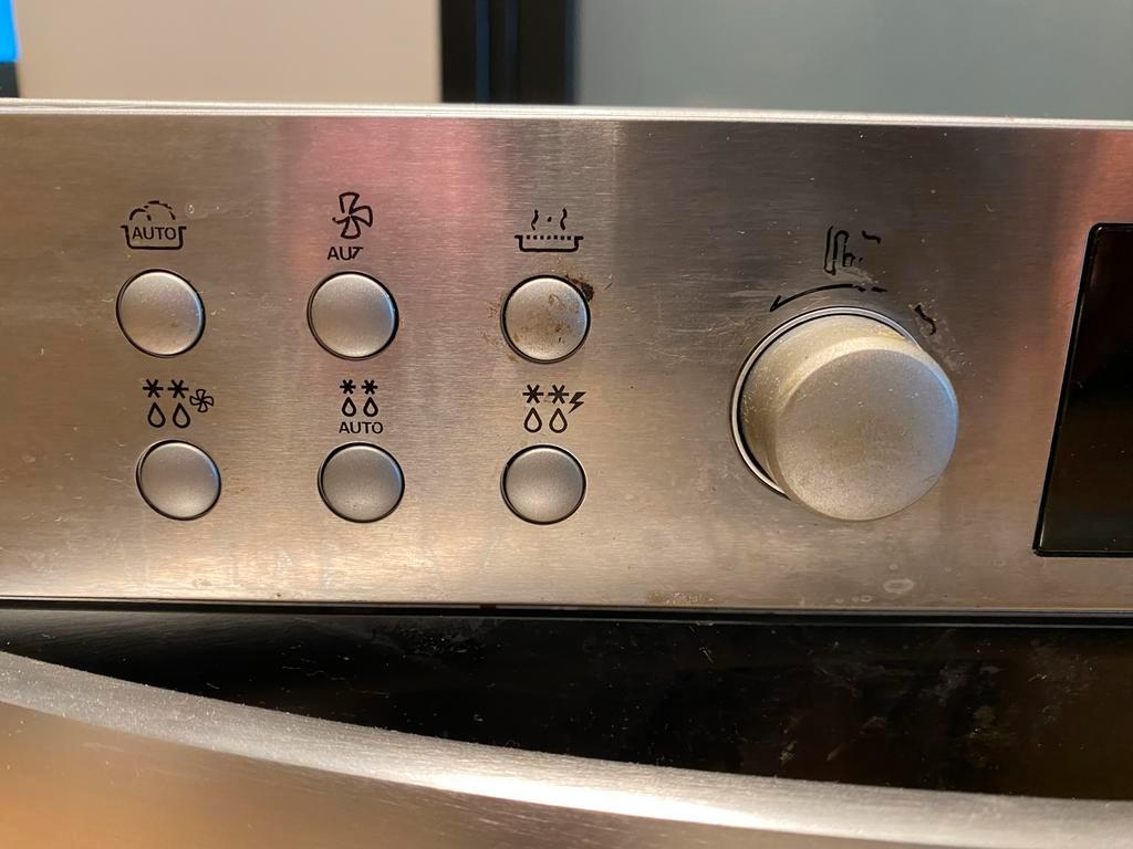 LG Combimagnetron - Uitstekend werkend, knoppen vervaagd