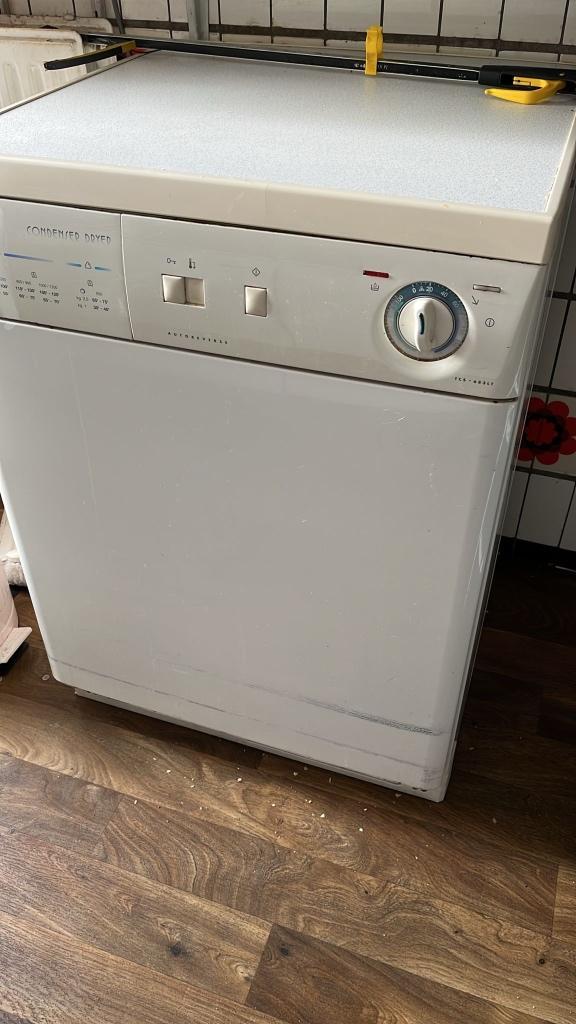 Gratis ophalen wasmachine en droger.