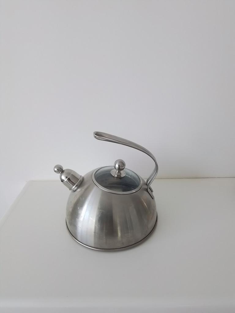 BK roestvrijstalen fluitketel bijna gratis 2 euro