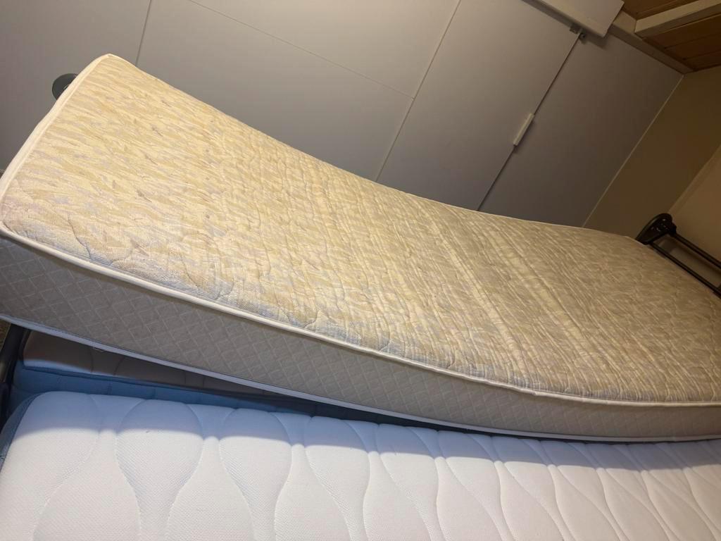 GRATIS 1 persoons matras 80x200