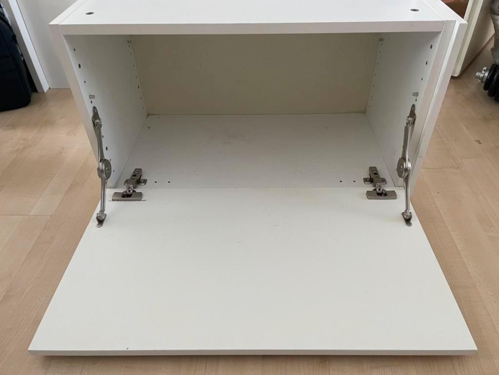 2 Hoogglans IKEA TV Meubels - Gratis Afhalen!