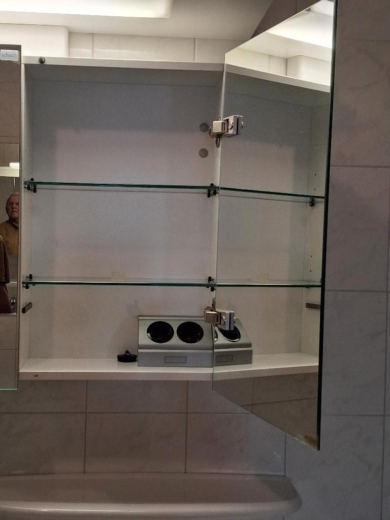 Badkamer spiegelkast