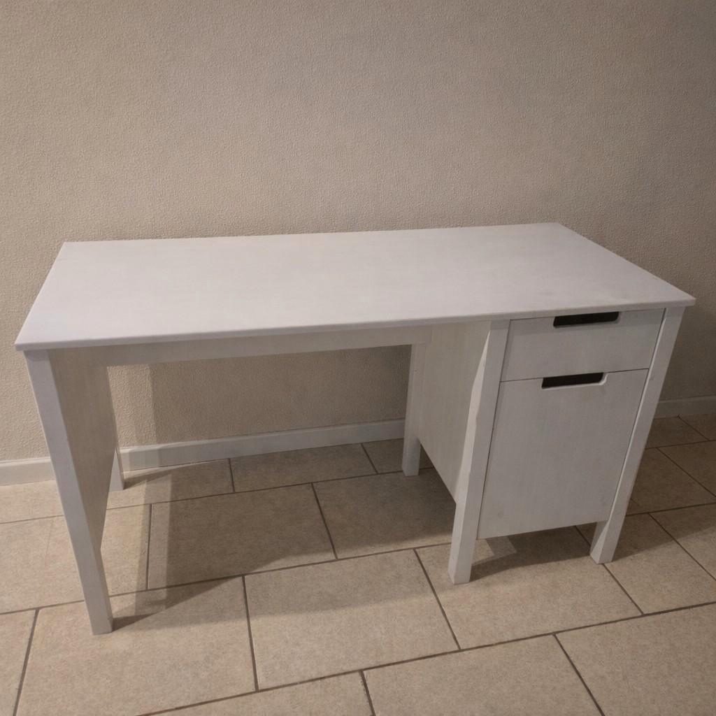 GRATIS wit grenen bureau Trendhopper - op te halen in Weert