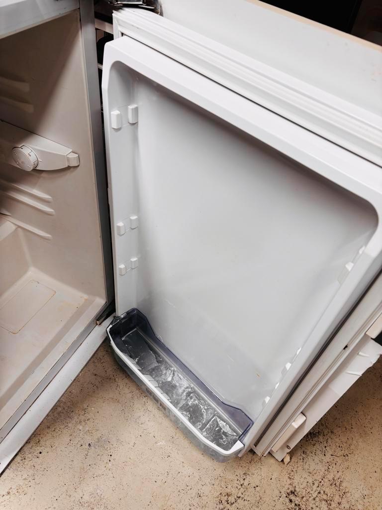 Bauknecht Oude Koelkast - Ideaal voor feestje