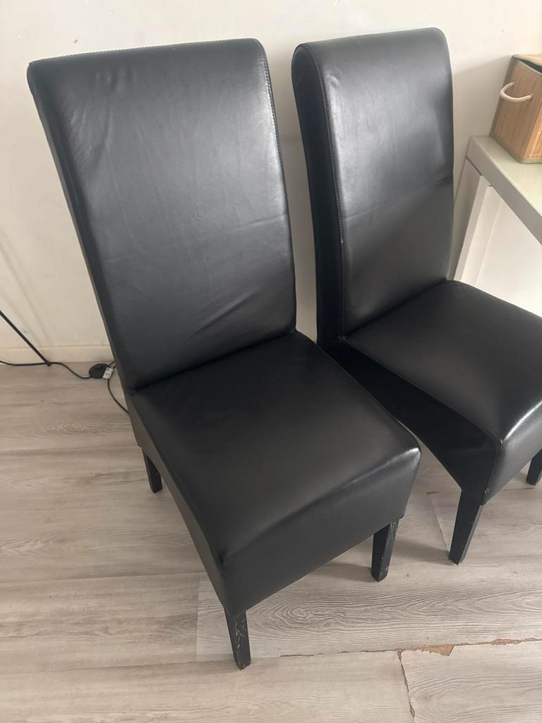Zwarte leren stoelen - 4 stuks - Gratis ophalen!