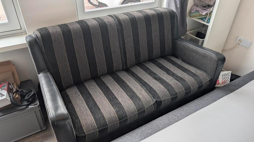 Grijze 2 persoonsbank