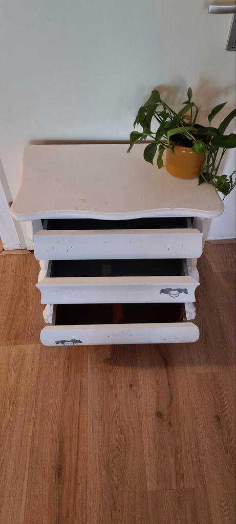 Gratis op te halen: Ladekastje