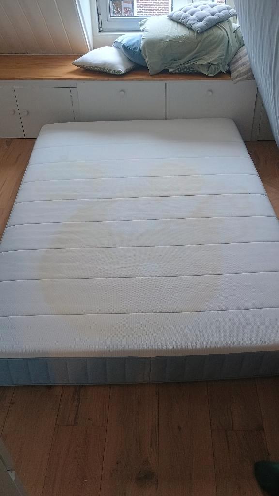 GRATIS: 2 IKEA Matrassen (140x200) – Set van 2