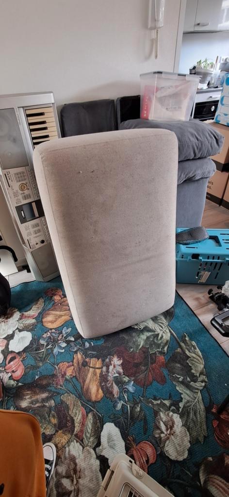 !! GRATIS!! Leuke hocker / poef