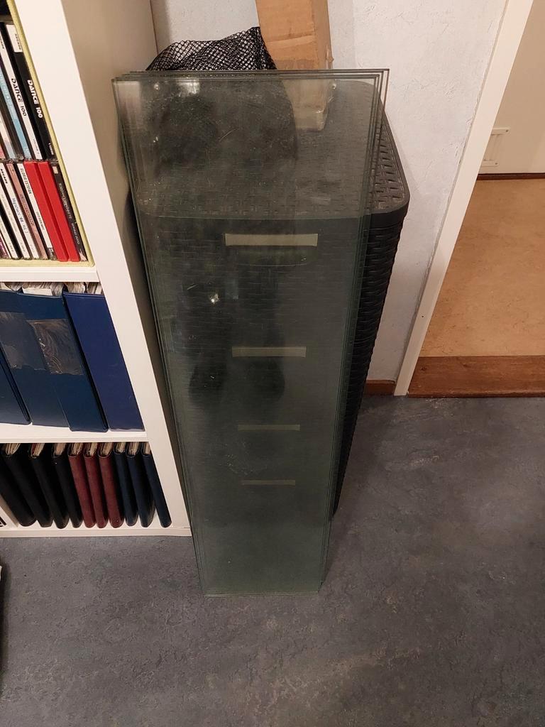 4 glasplaten voor in vitrinekast