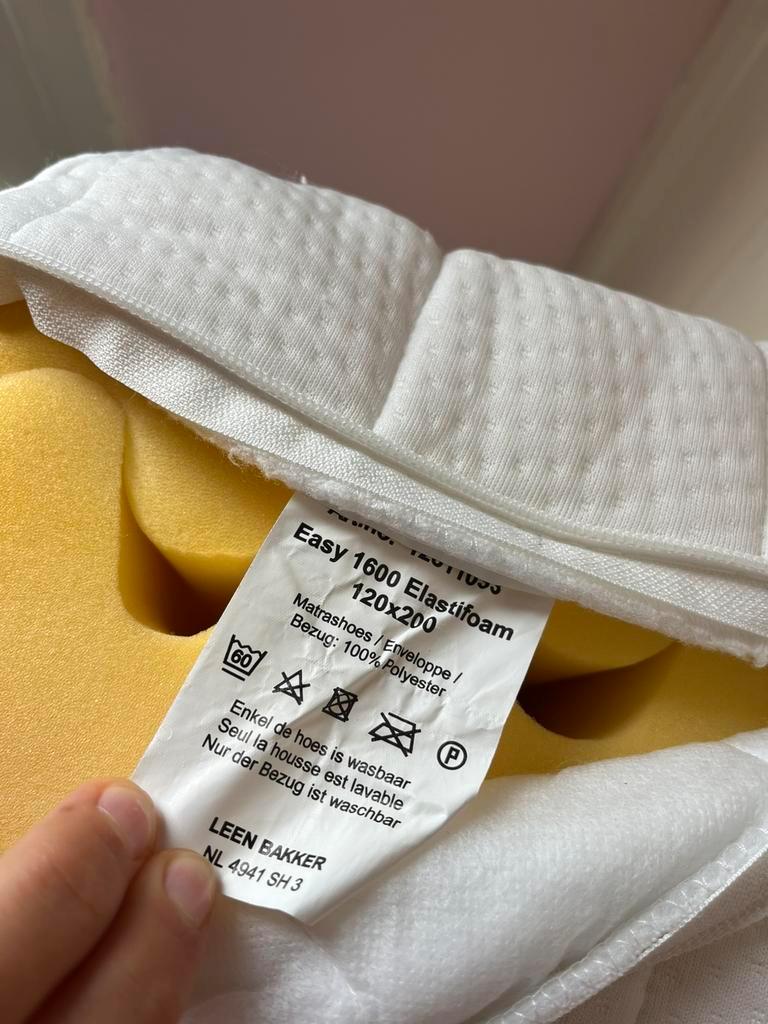 Gratis klein tweepersoonsbed 120cm x 200cm