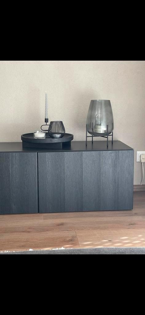 IKEA tv meubel zwart (Gratis op te halen)