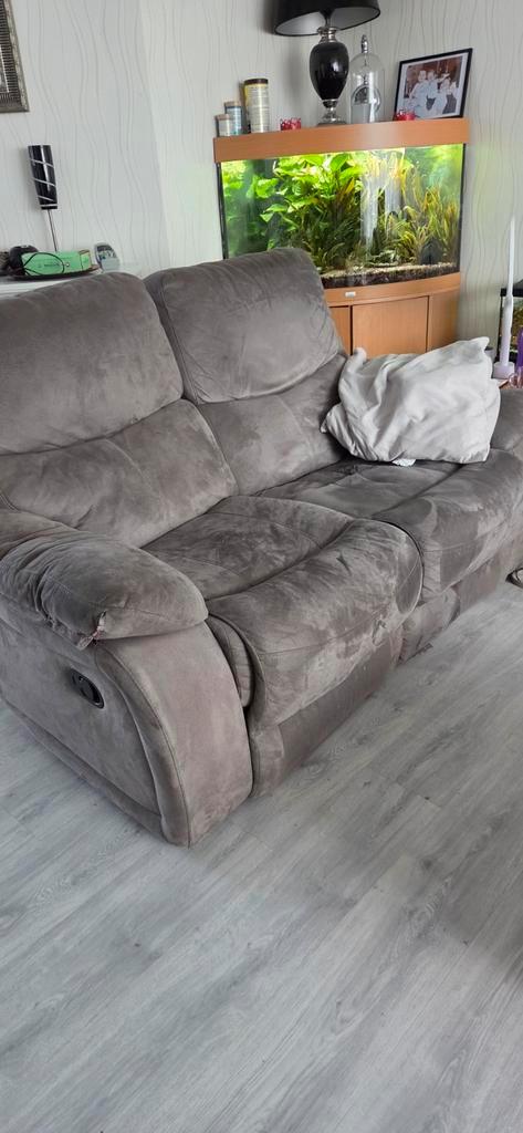 2 persoons relax bank. Voetenbank geïntegreerd.