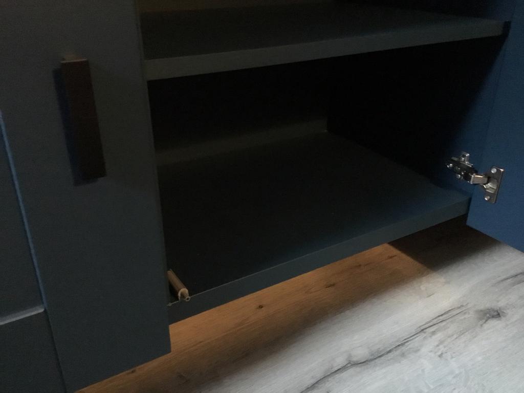 Houten dressoir kast geverfd 200x45x94 cm