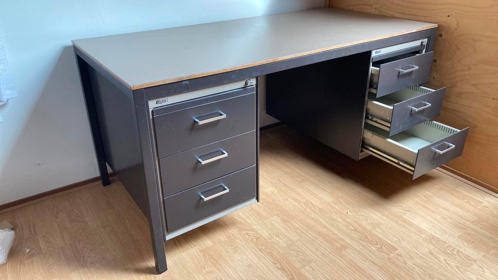 Gispen Bureau Staal 150X75X73