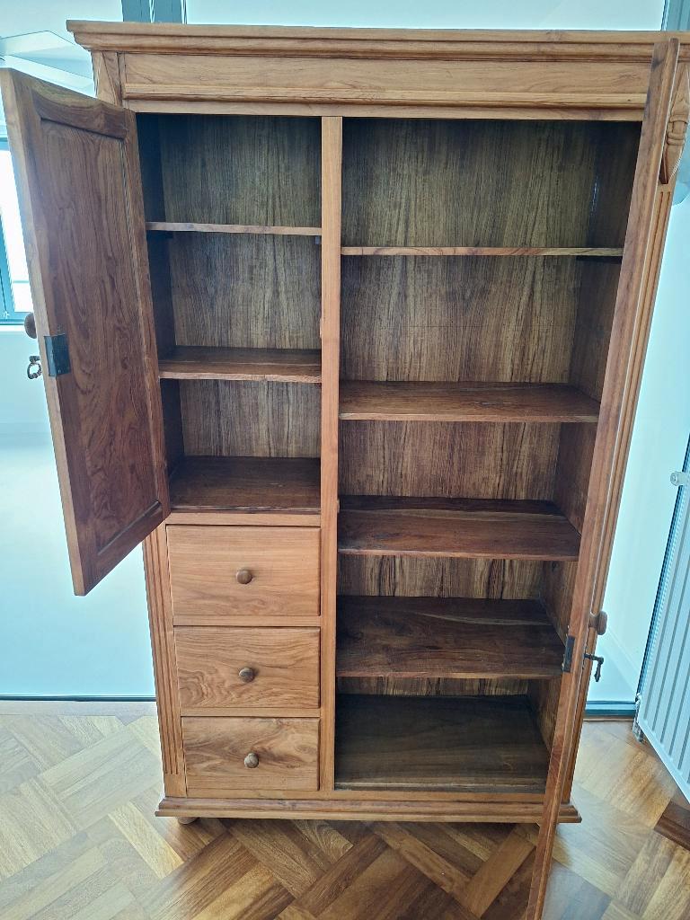 Teakhouten kast   Gratis af te halen