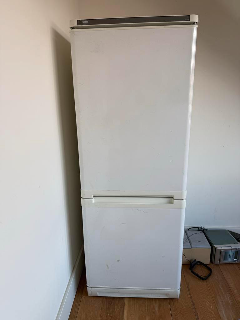 Gratis Zanussi Koel/Vrieskast - Werkt Nog Prima!