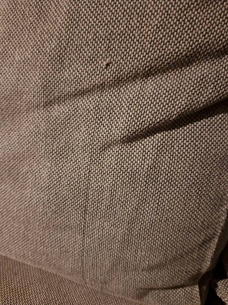 Gratis nette twee zits bank