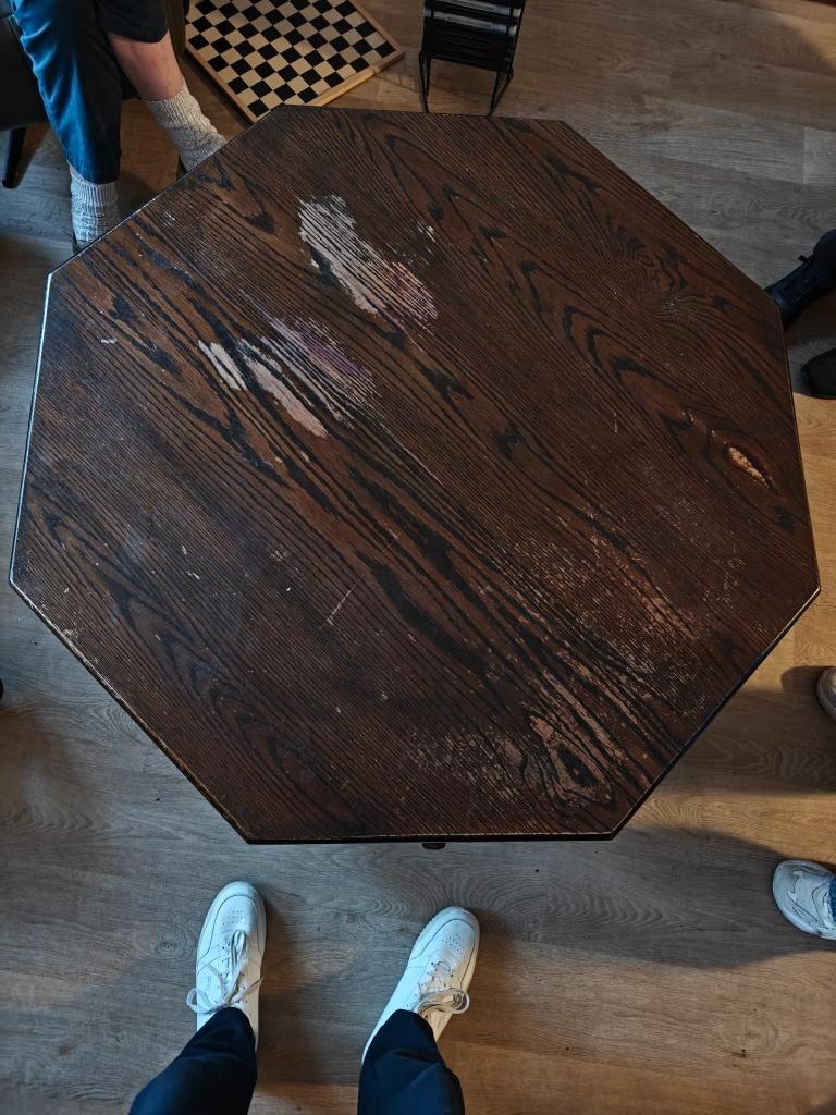 Ronde salontafel (achthoek)