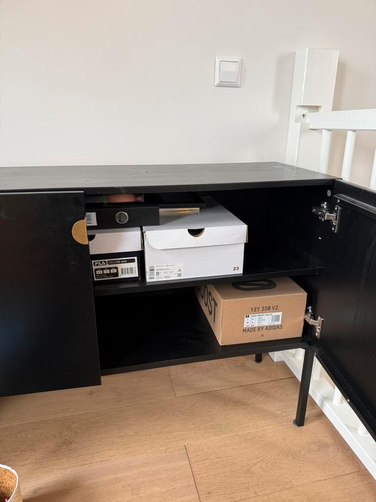 Woood dressior zwart