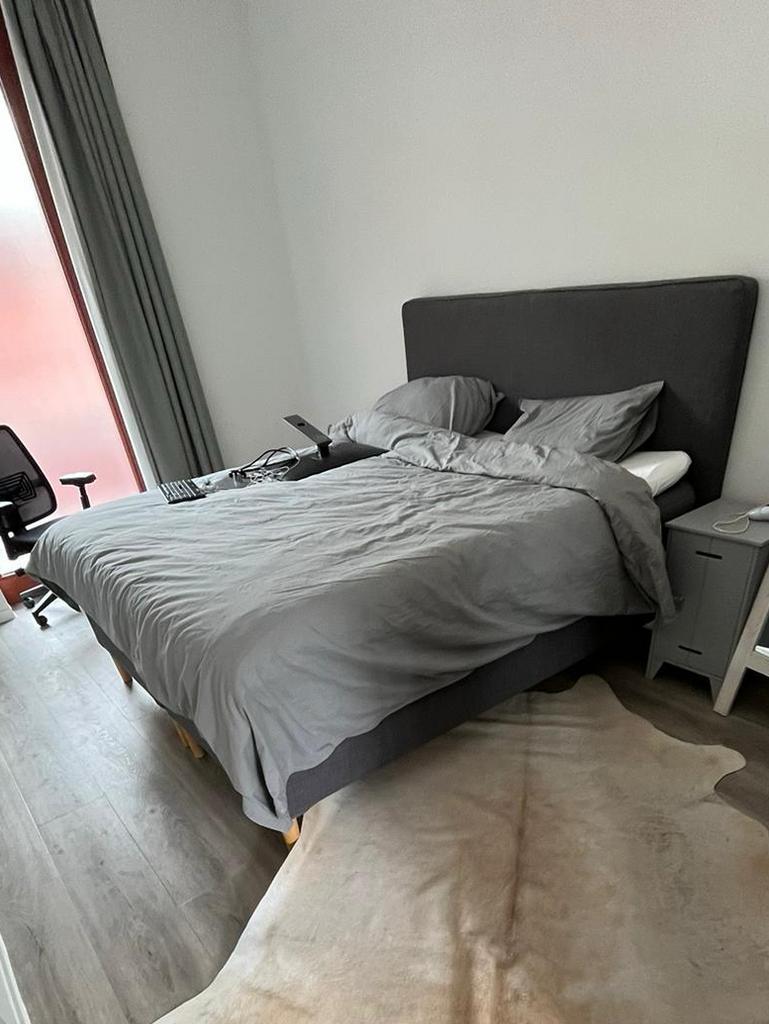 IKEA Boxspring 180x200 met nieuwe topper. GRATIS OPHALEN!