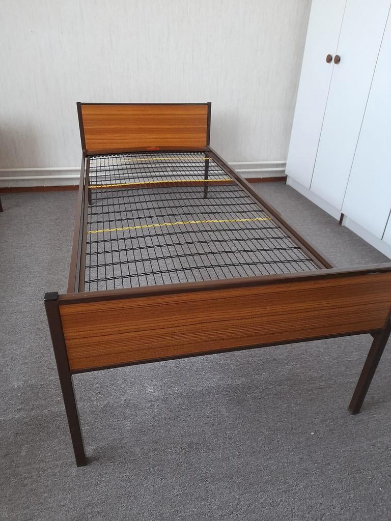 2 spiraal ledikanten gratis ophalen in Heinkenszand