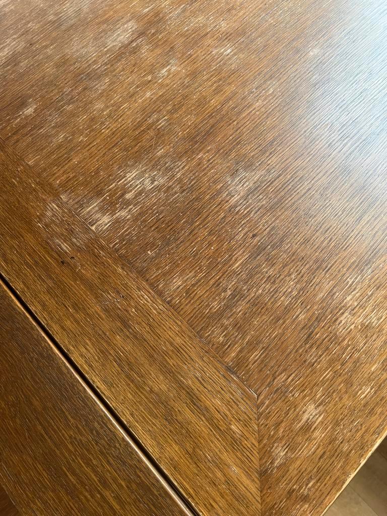 Uitschuifbare houten eettafel