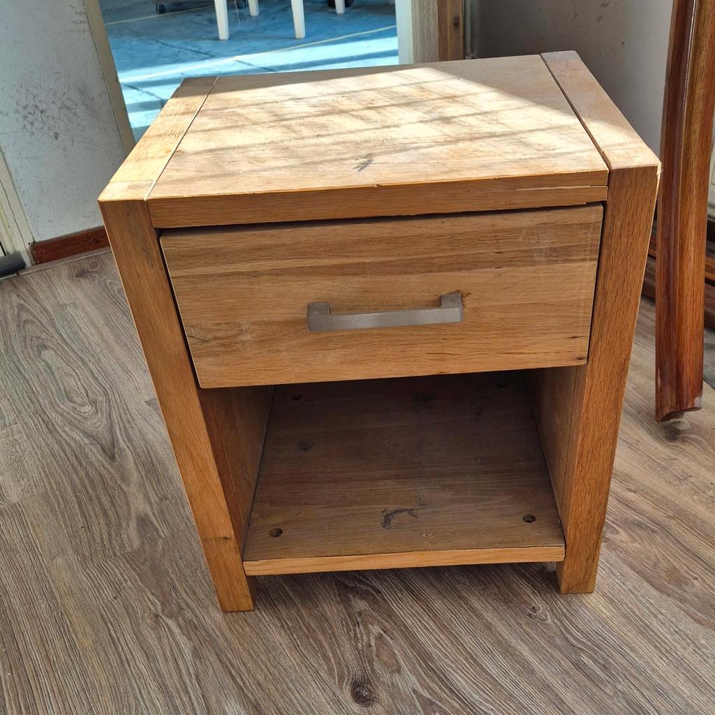 GRATIS AFHALEN, nachtkastje of tafeltje