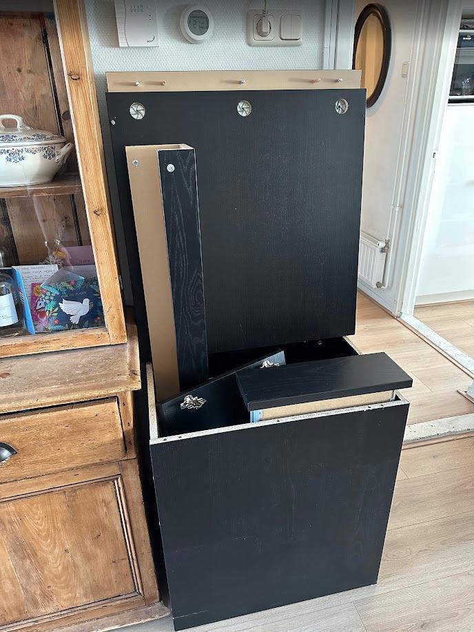 Gratis Bureau Ikea MALM Zwart 140X65