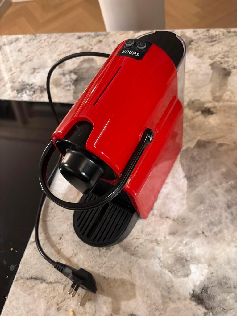 Krups Nespresso machine - Lekt